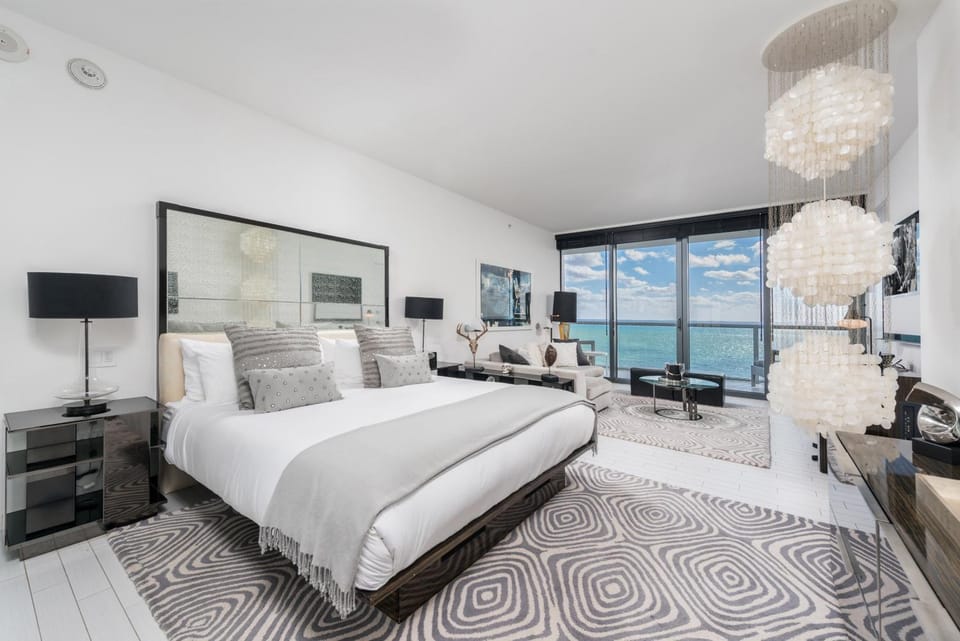 Stunning 3B Oceanfront at South Beach - 1229 Apartment in South Beach Miami