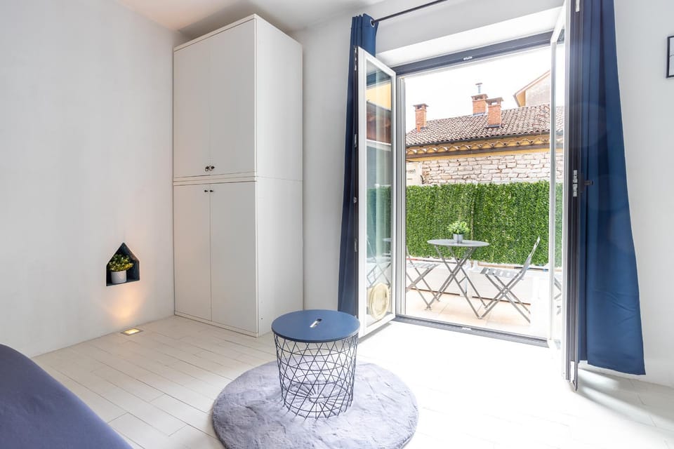 Balcony/Terrace, Photo of the whole room, Bedroom