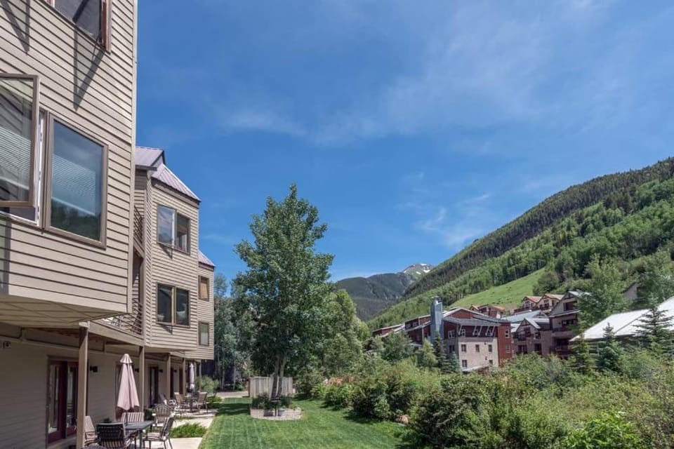 Property building, Natural landscape