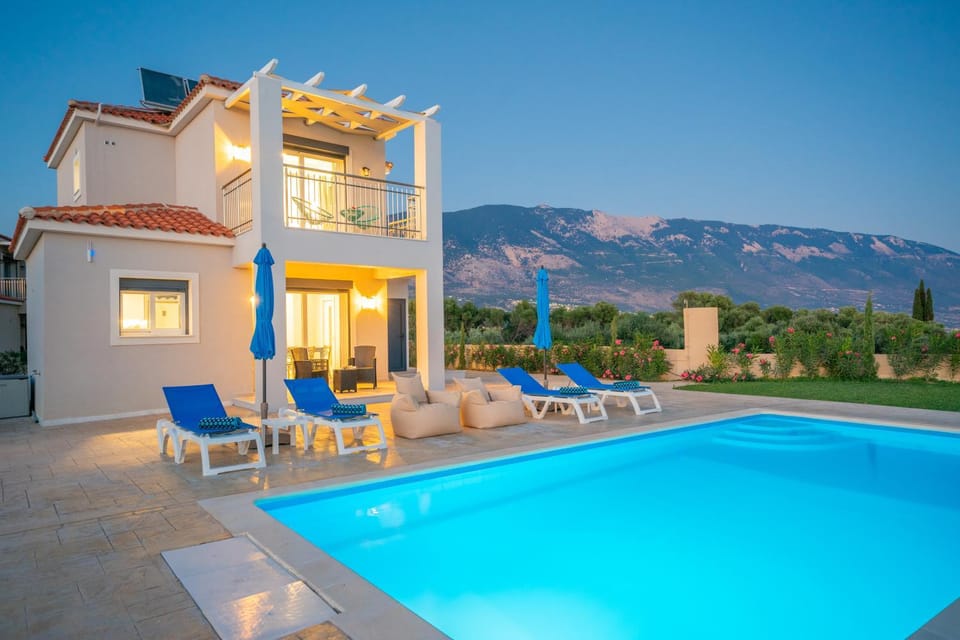 Mountain view, Mountain view, Pool view, Swimming pool