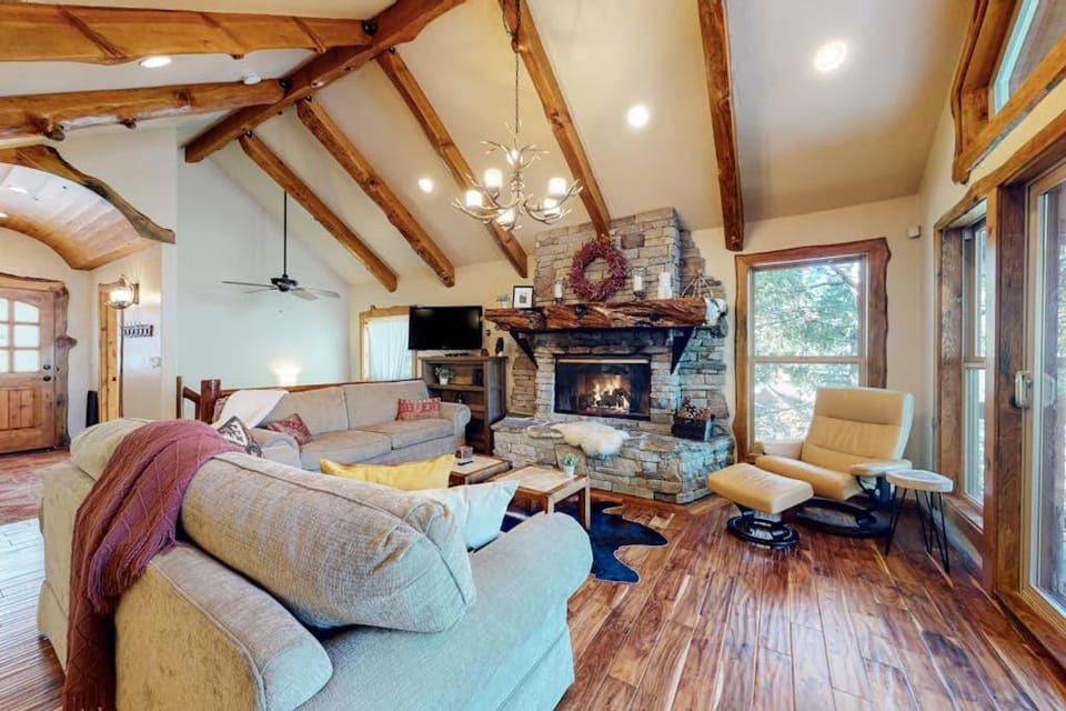 Arrowhead Haven House in Lake Arrowhead