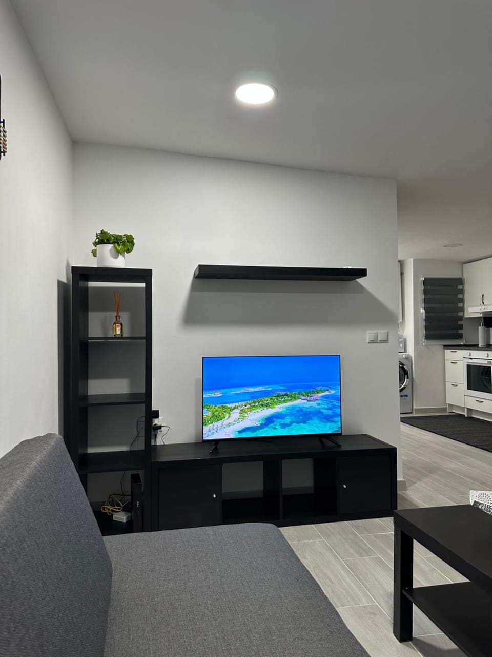 Communal lounge/ TV room, TV and multimedia, Kitchen or kitchenette