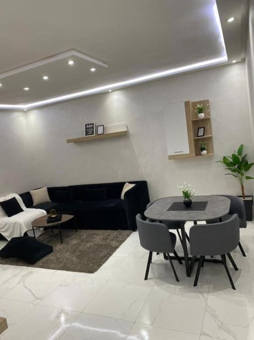 Appart luxueux sécurisé parking 10 min Medina Apartment in Fes