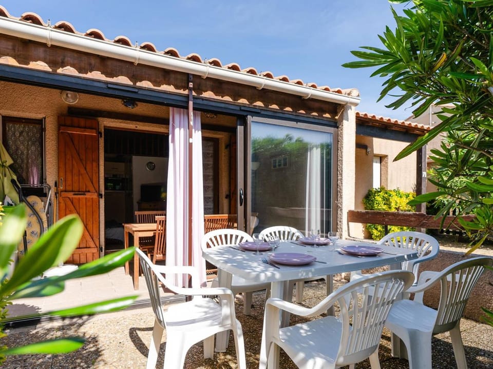 Maison chaleureuse à Gruissan, proche plage, 6 pers, parking privé, animaux acceptés - FR-1-409A-13 Villa in Gruissan
