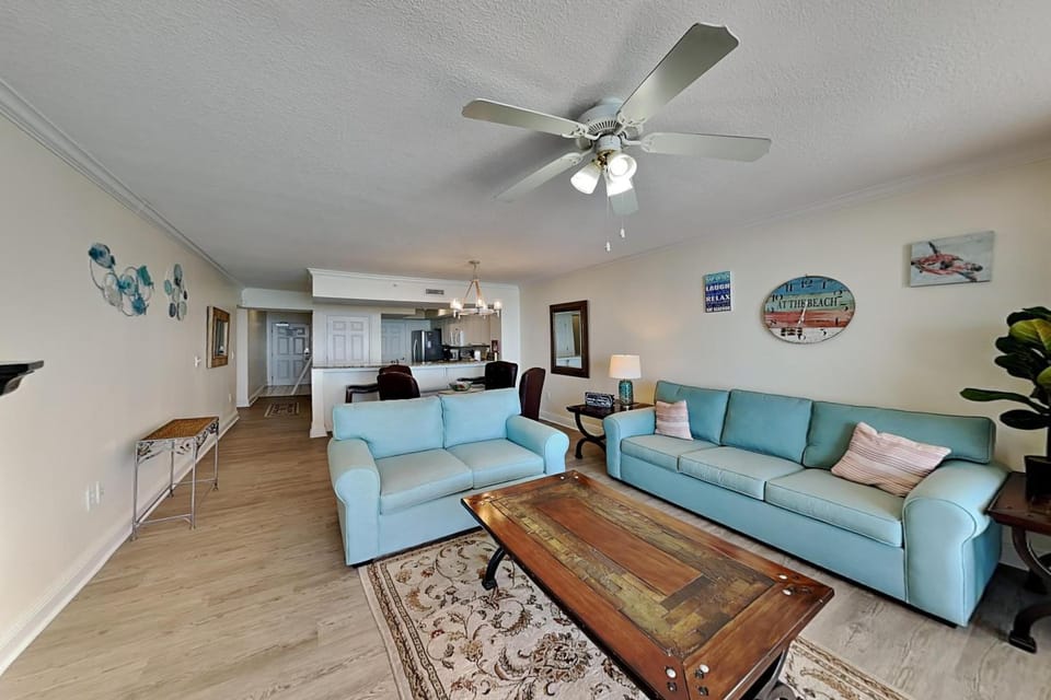 Living room, Seating area, furniture