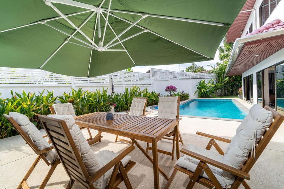 Patio, Day, View (from property/room), Balcony/Terrace, Balcony/Terrace, Dining area, Pool view, Swimming pool