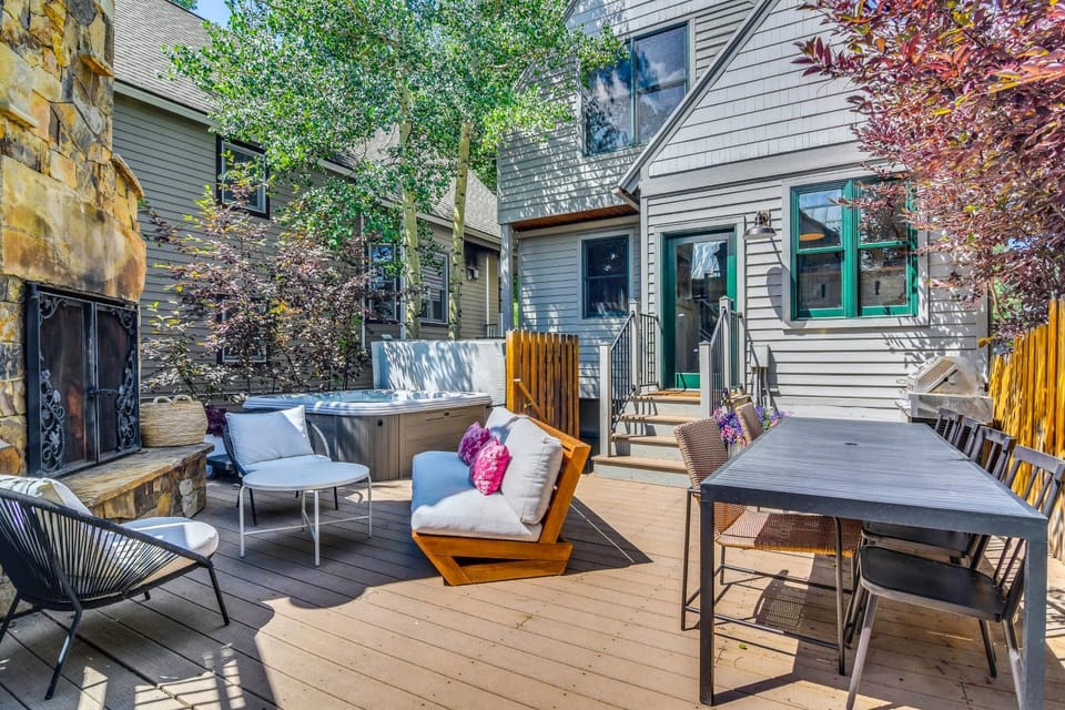'Whistle Pig' A Downtown Escape in Breckenridge House in Breckenridge