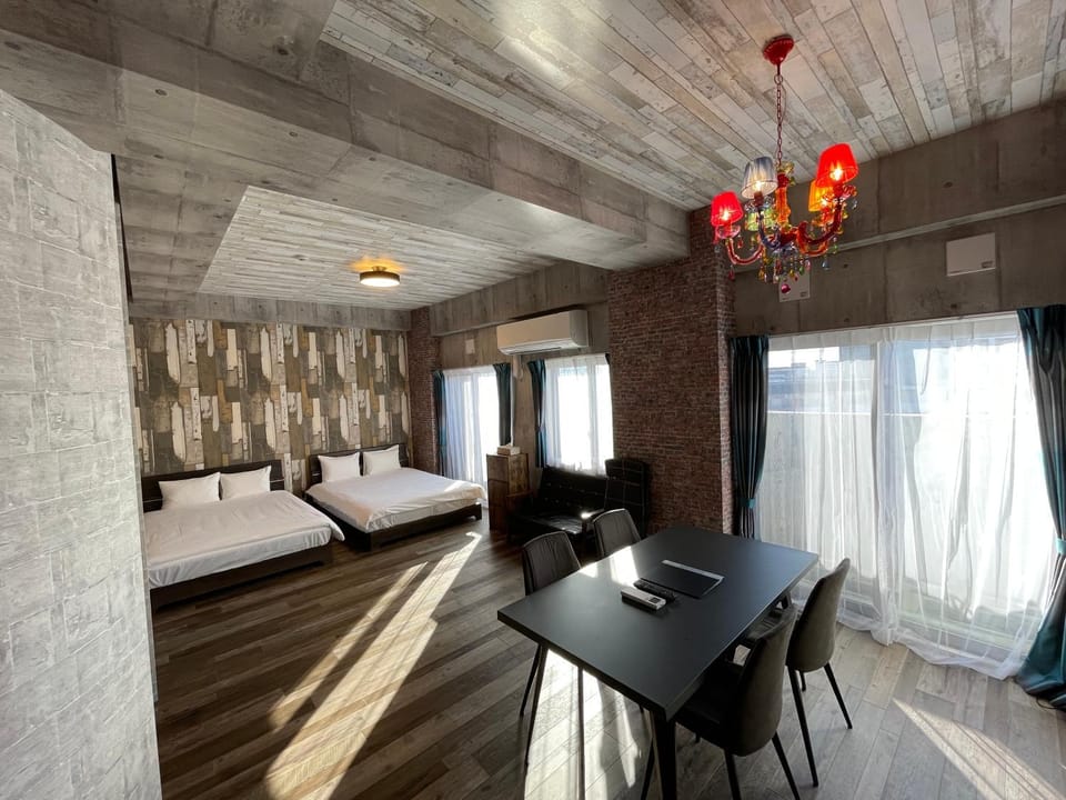 Bed, Living room, Bedroom, hair dresser