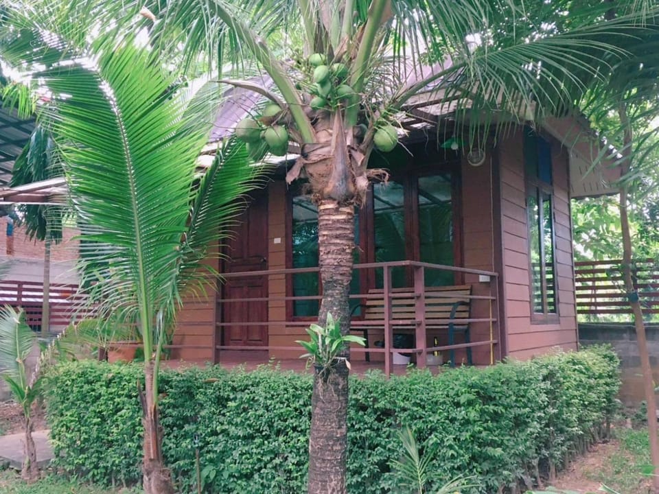 เฮือนริมน่าน Huen Rim Nan Country House in Laos