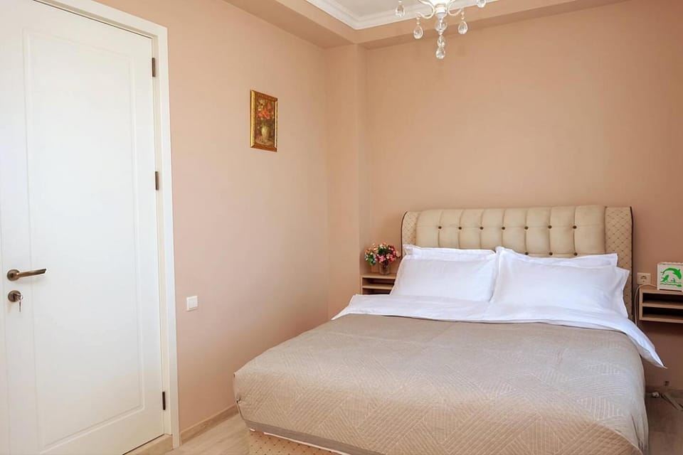Bathroom, Bedroom, hair dryier, oven