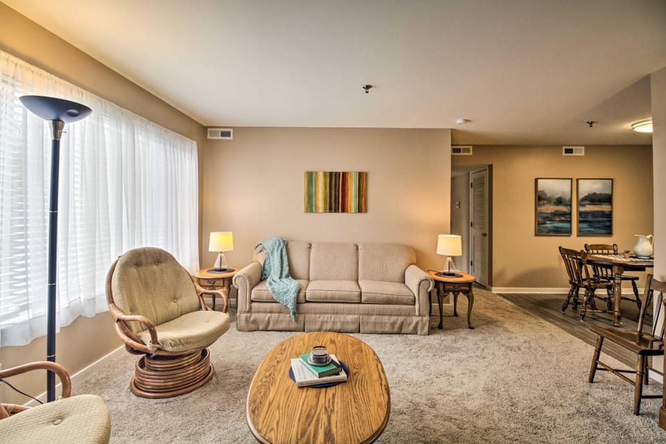 Walk to W&L: Lexington Condo Near Shops & Dining House in Lexington