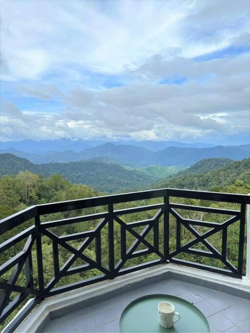 Nearby landmark, Day, Natural landscape, View (from property/room), Balcony/Terrace, Mountain view