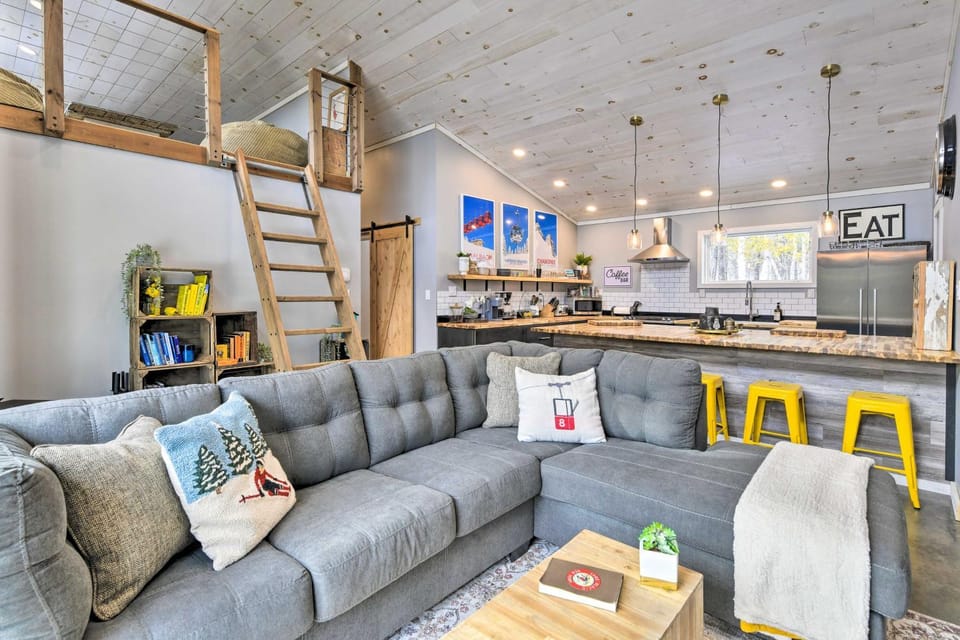 Adirondack Cabin Near Whiteface Mountain Resort! Cabin in Wilmington