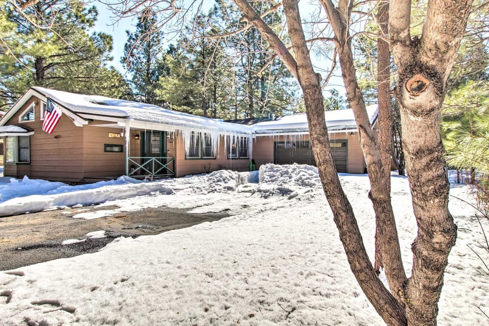 Pet-Friendly Cabin in Pinetop-Lakeside! Cabin in Arizona