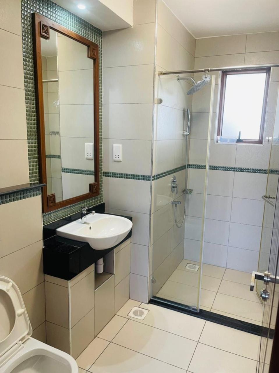 Shower, Toilet, Bathroom