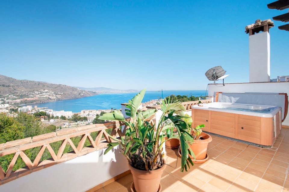 Hot Tub, Balcony/Terrace, Mountain view, Sea view