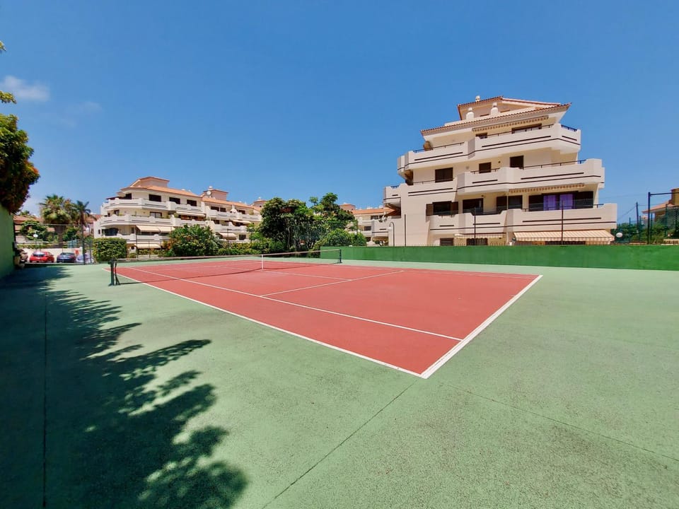 Property building, Tennis court