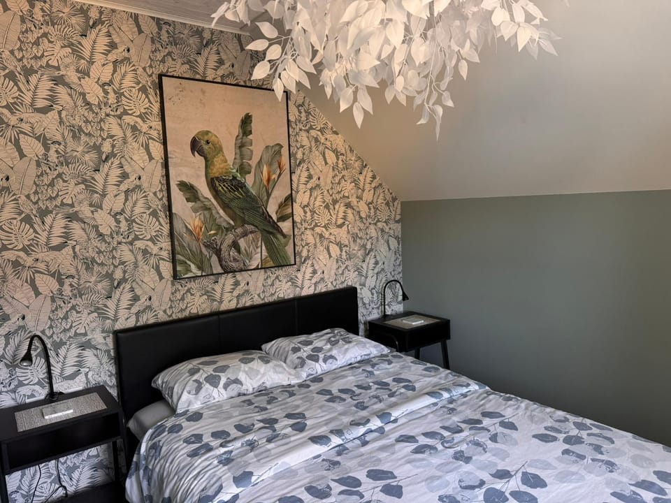 Bed, Bedroom