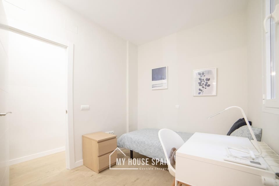 MyHouseSpain - Acogedor piso con patio en Chamberi Apartment in Madrid