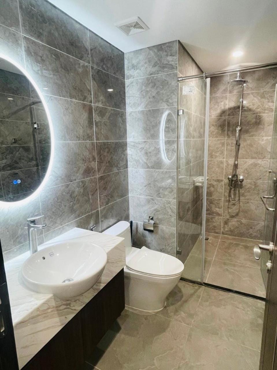 LAD Apartment & Homestay Hải Phòng - Hoàng Huy Grand Tower Apartment in Laos