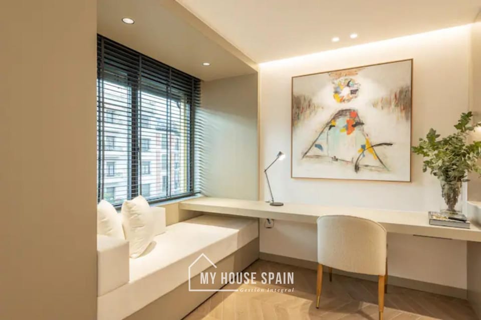 MyHouseSpain - Luminoso piso en Chamberí Apartment in Madrid
