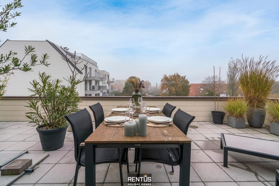 Balcony/Terrace, Dining area