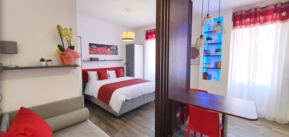 Bed, Living room, Photo of the whole room, Seating area, Bedroom, hair dresser, wardrobe