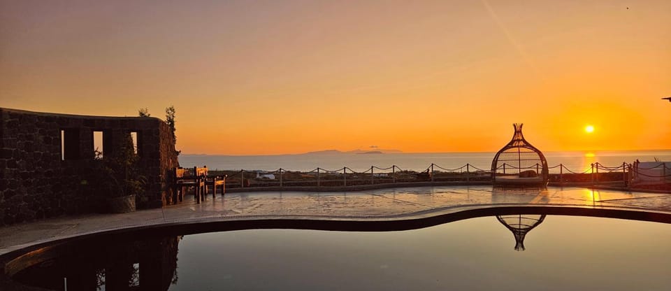 Day, Swimming pool, Breakfast, sunbed