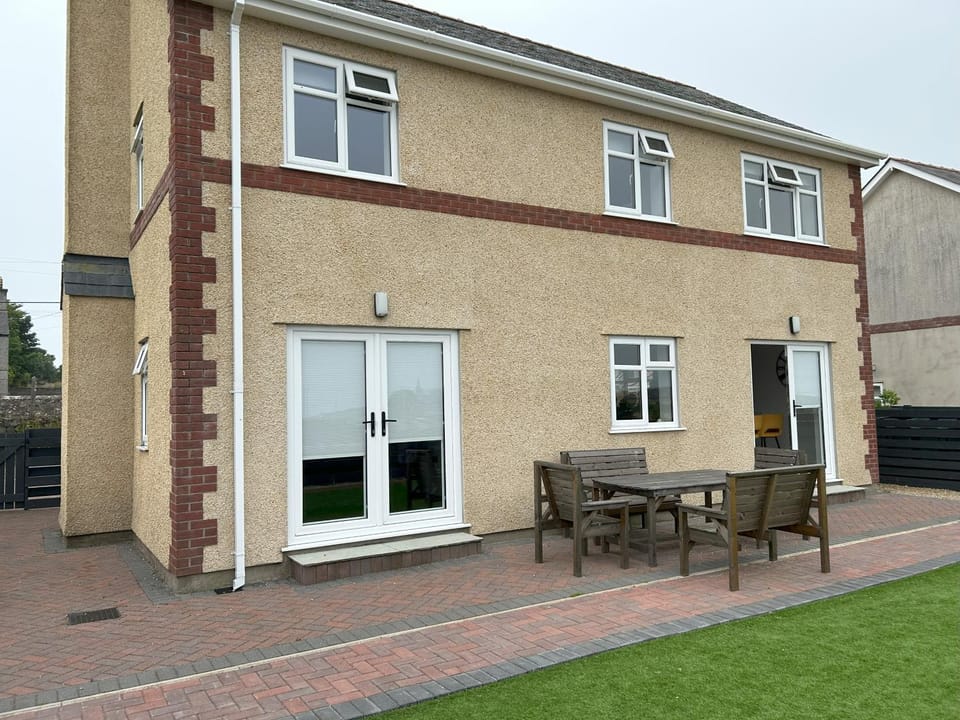 Property building, Patio