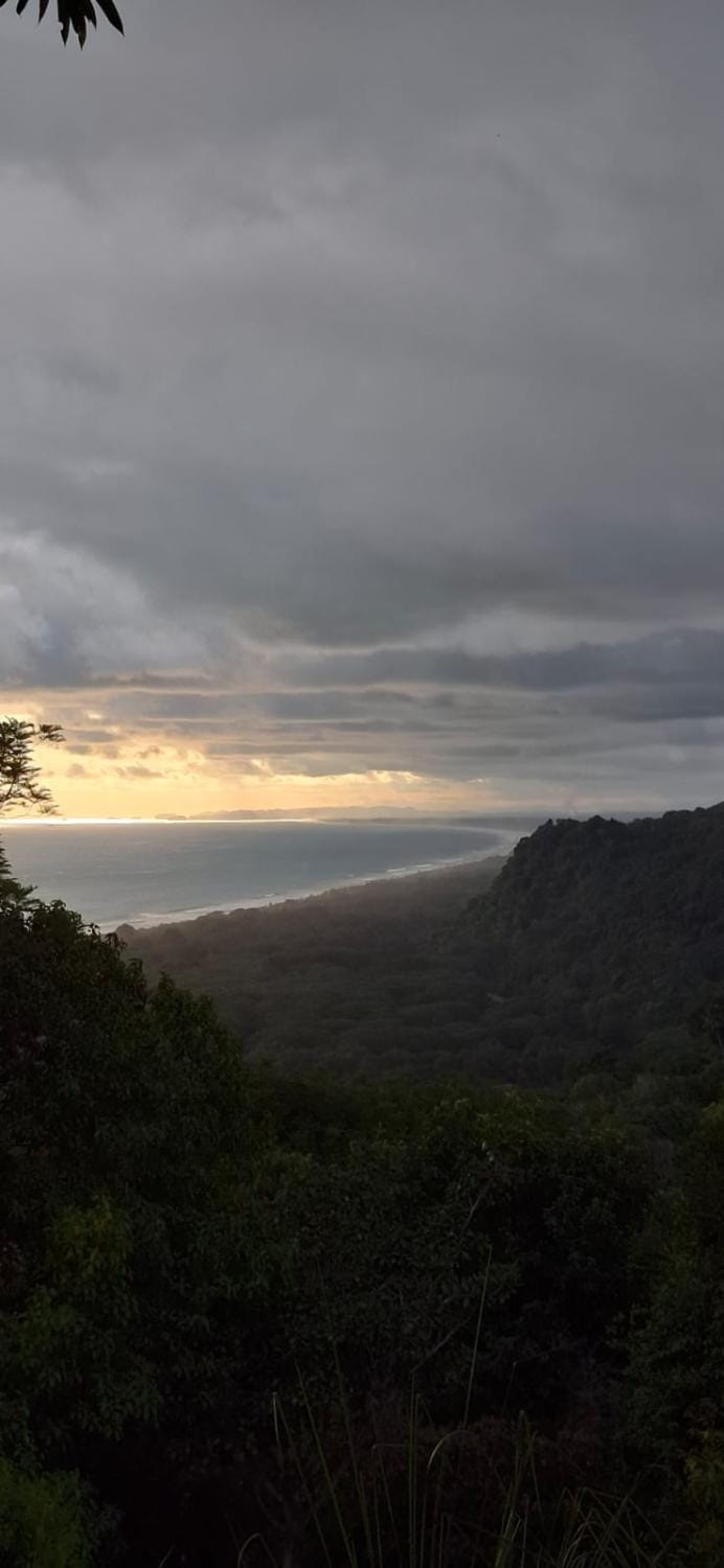 CASA FOTR LOCO Bed and Breakfast in Uvita