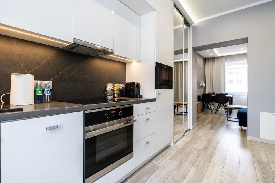 Kitchen or kitchenette, kitchen
