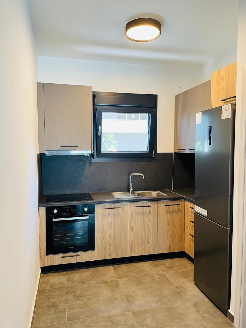 Kitchen or kitchenette, oven, stove