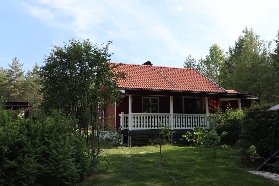 Property building, Day, Garden, Garden view