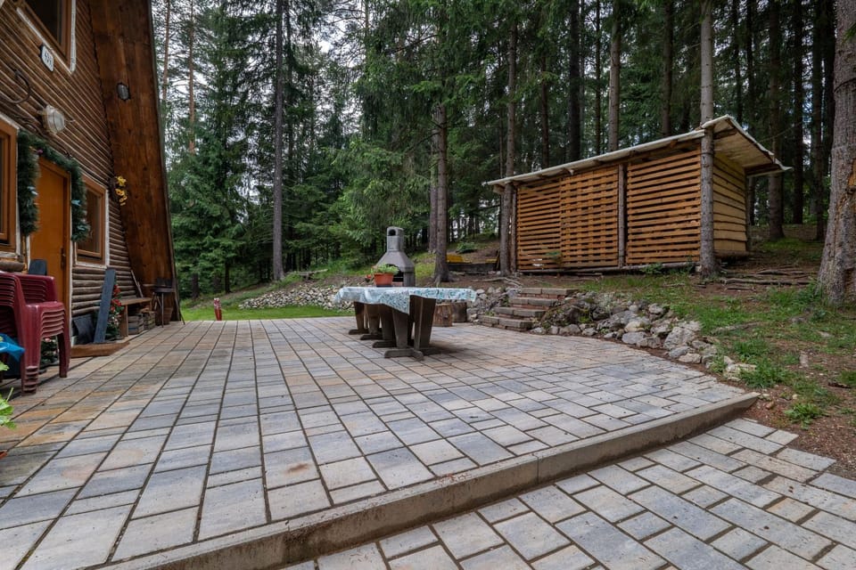 Off site, Balcony/Terrace