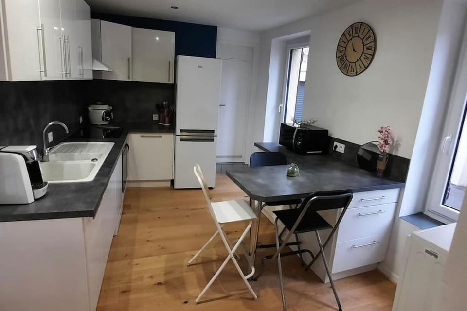 Coffee/tea facilities, Kitchen or kitchenette, dishwasher, minibar, pet friendly
