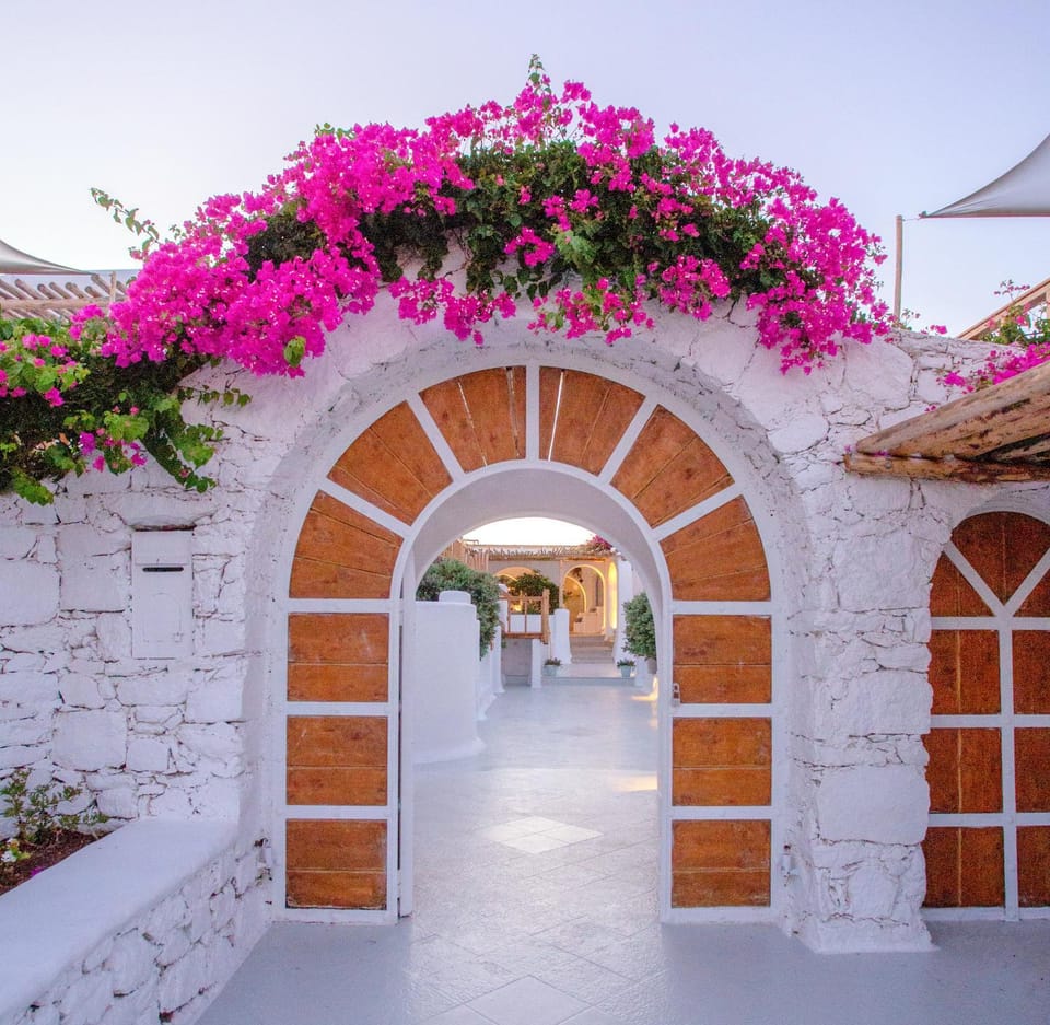 Facade/entrance, Day