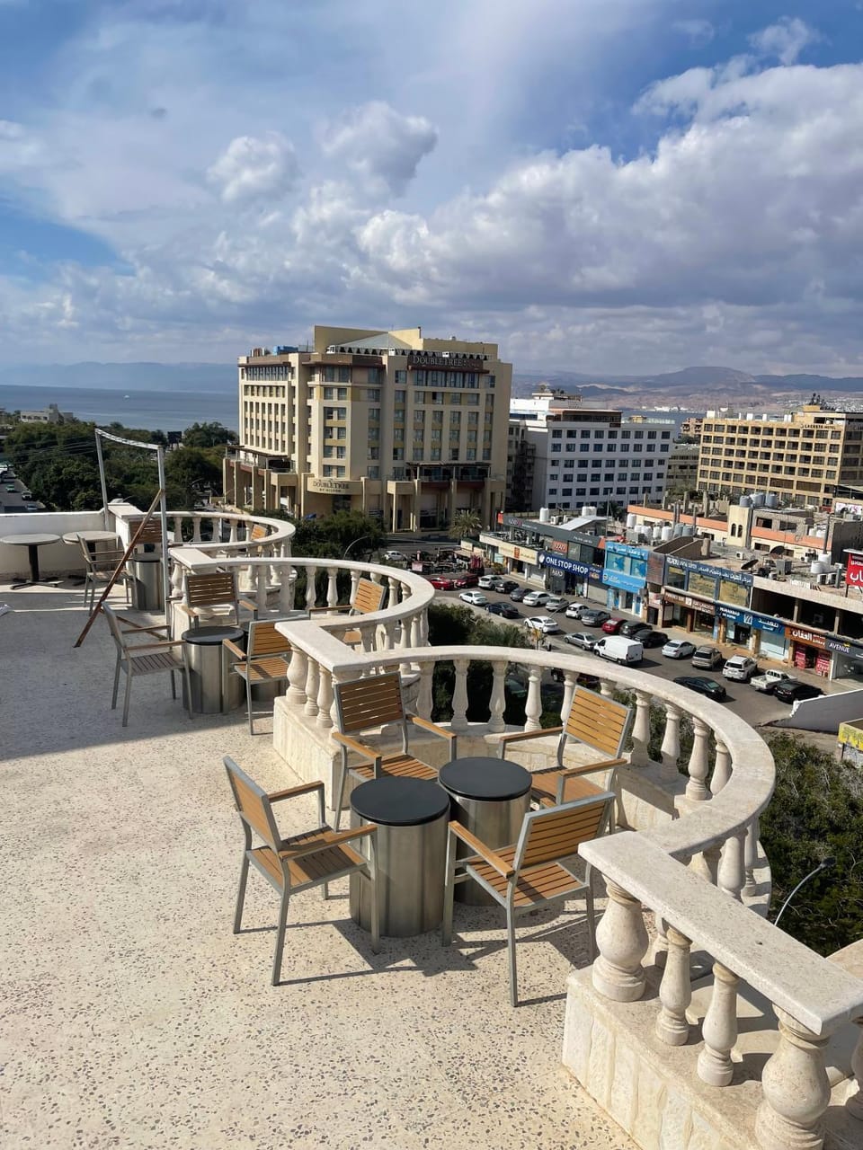 Day, Natural landscape, View (from property/room), Balcony/Terrace, Seating area, City view, Sea view