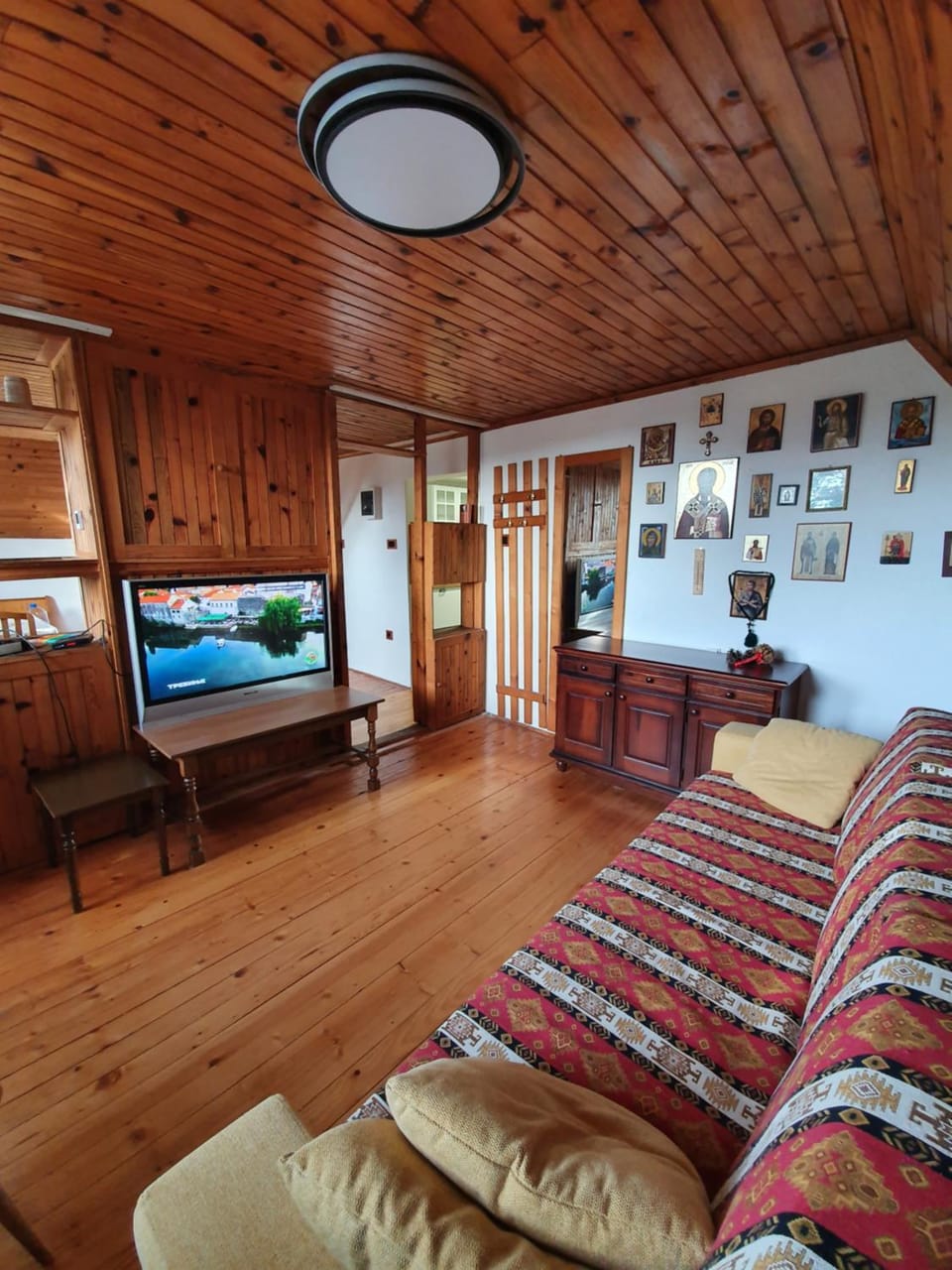 Communal lounge/ TV room, TV and multimedia, Living room, Seating area