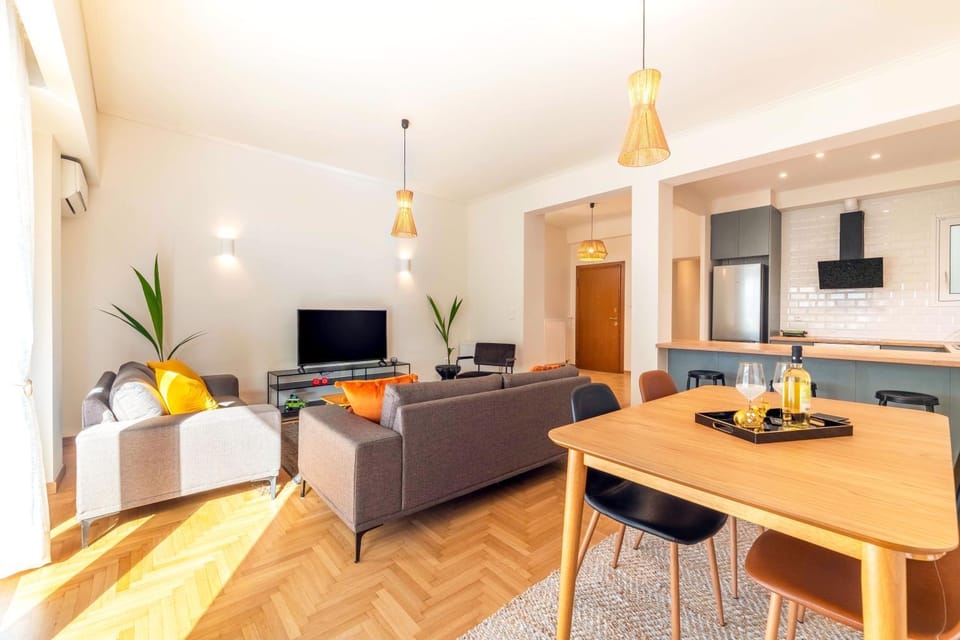 TV and multimedia, Seating area