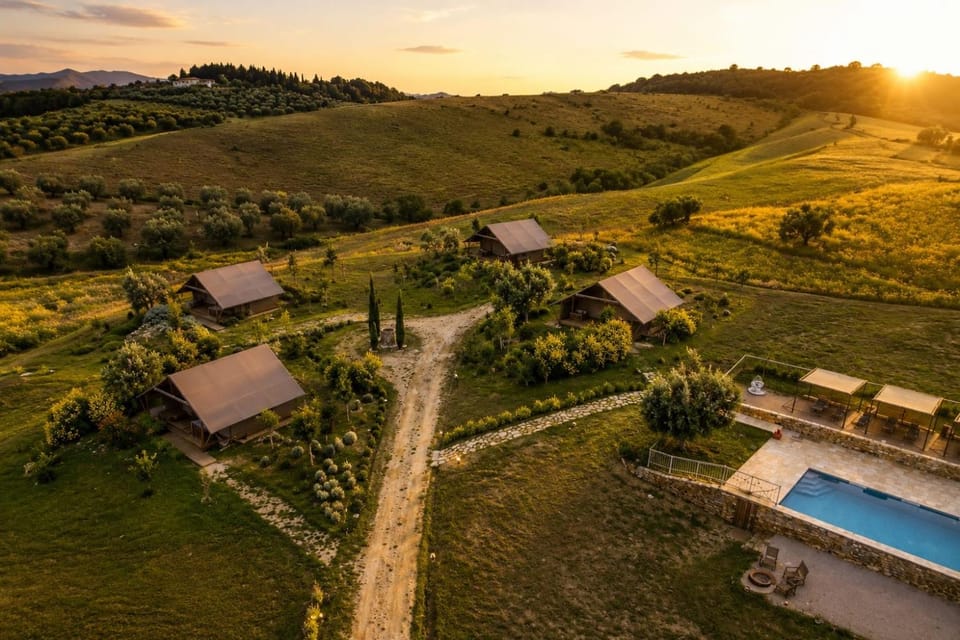 Glamping Grancia Luxury tent in Tuscany