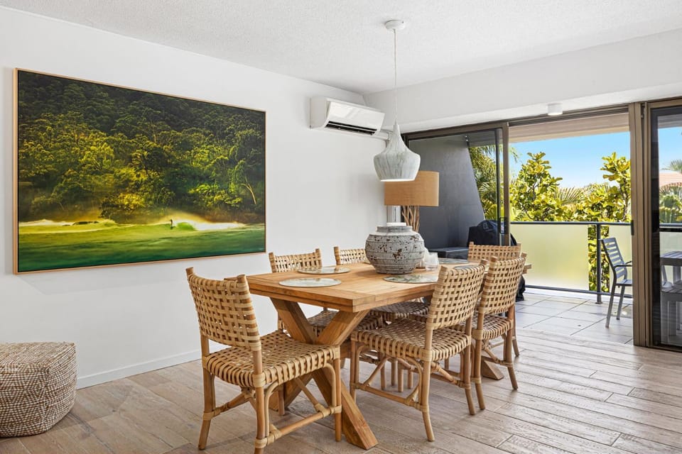 Dining area, air conditioner