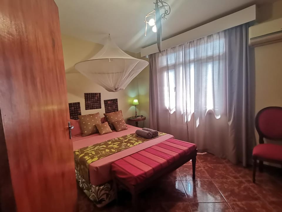 Bed, Night, Bedroom