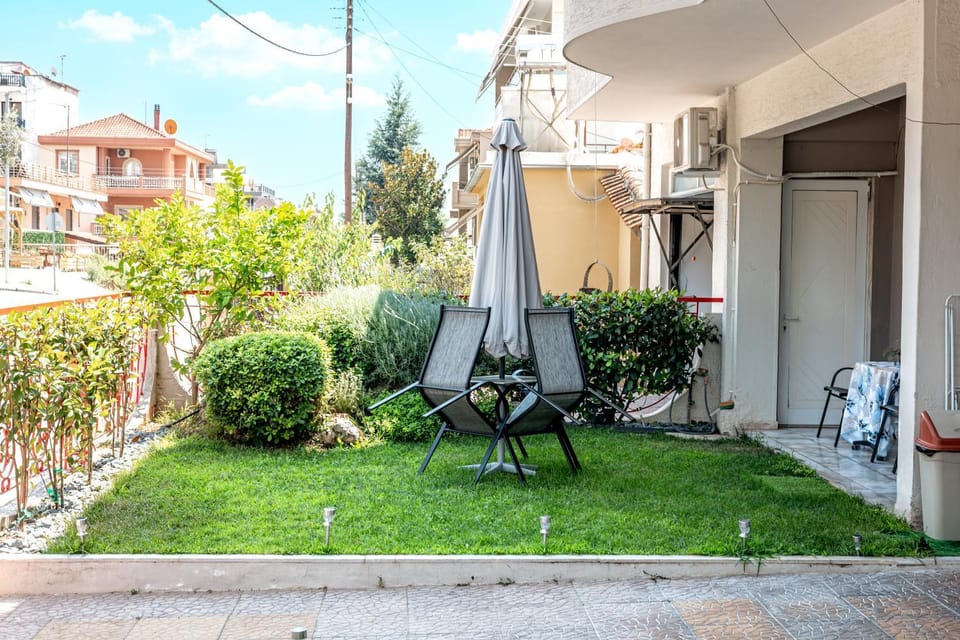Patio, Garden view