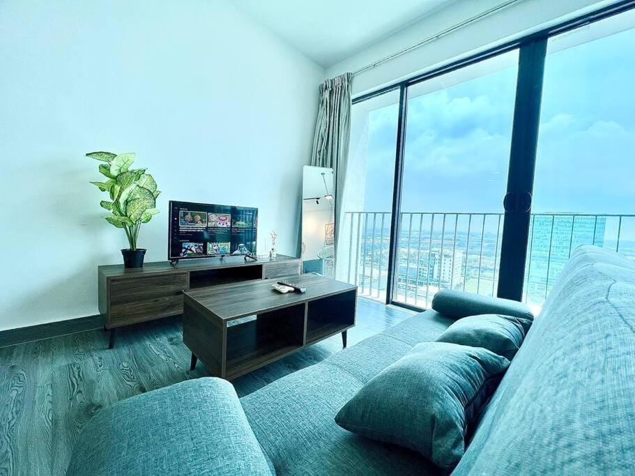 I Cozy home 1-5pax Setia Alam Trefoil Wifi TV SCCC Apartment in Selangor, Malaysia