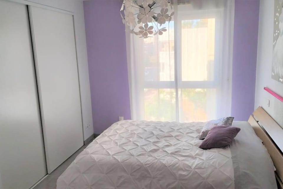 Bed, Photo of the whole room, Bedroom, wardrobe