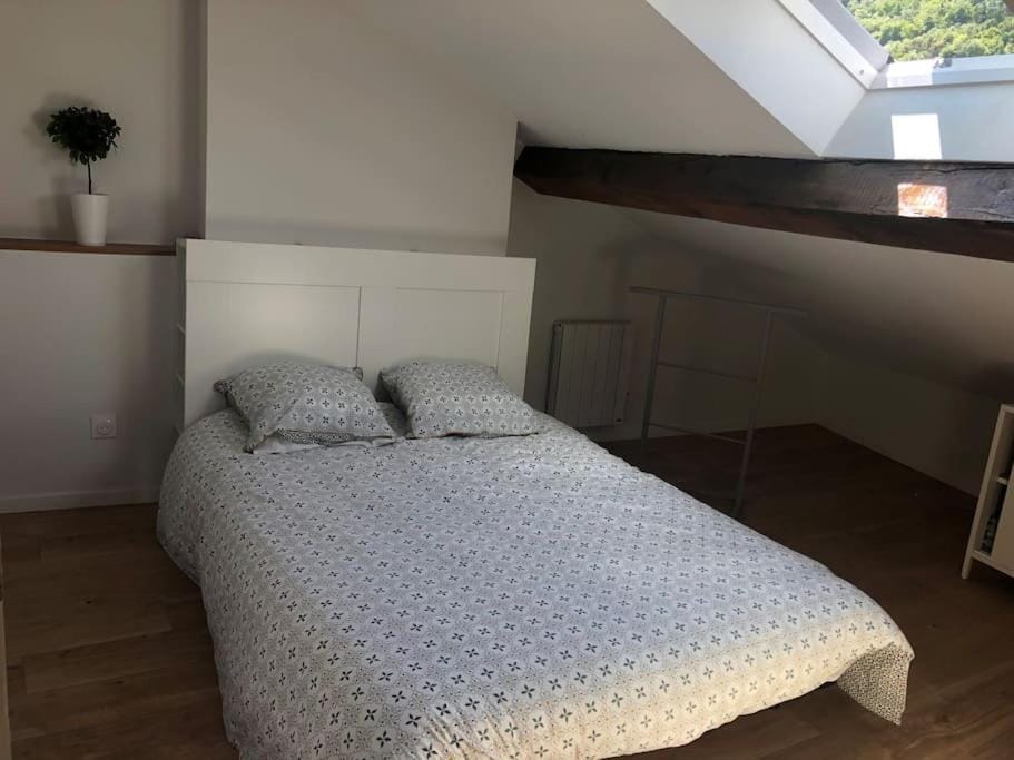 Appartement Duplex 8 personnes proche télécabines Cabin in Catalonia