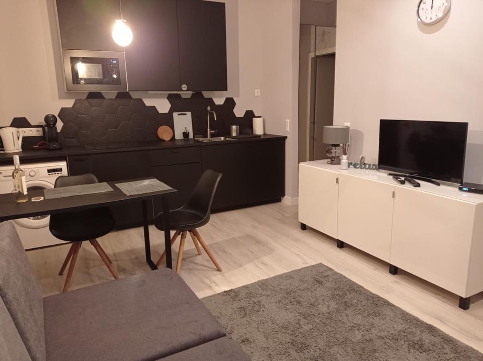 Communal lounge/ TV room, TV and multimedia, Living room, Seating area