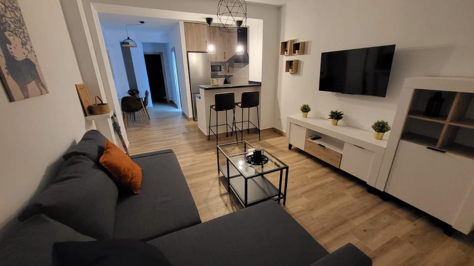 TV and multimedia, Kitchen or kitchenette, Living room, Seating area, Dining area, Evening entertainment