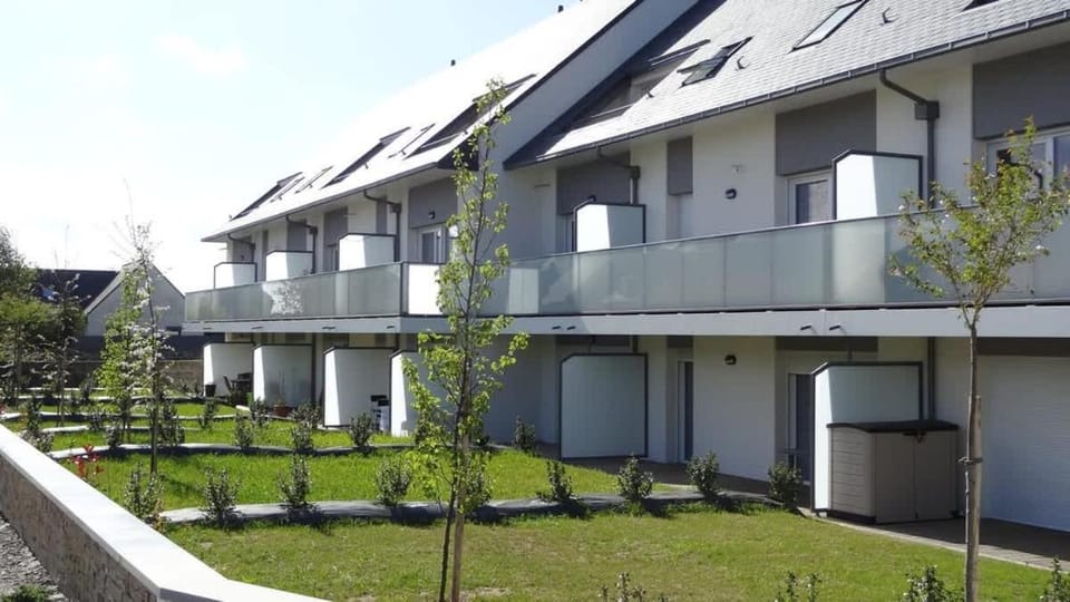 Property building, Garden