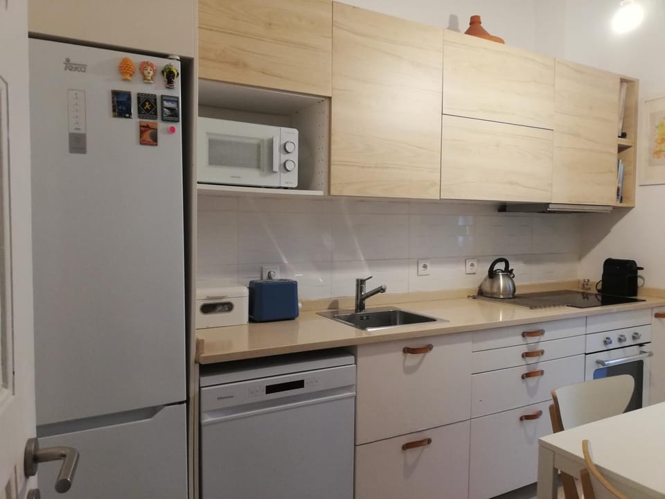 Apartamento encantador com pátio Apartment in Lisbon
